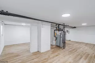 208 N 11th St, Newark, NJ 07107 - Photo 10