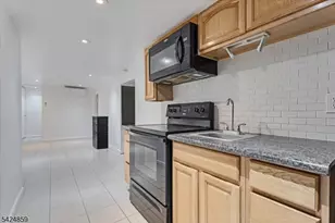94 Manchester Ave, Paterson, NJ 07502 - Photo 4