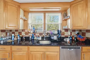 60 Westervelt Pl, Lodi, NJ 07644 - Photo 18