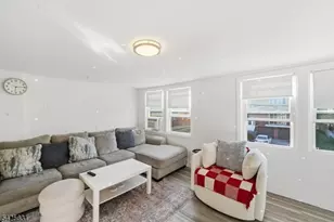 60 Westervelt Pl, Lodi, NJ 07644 - Photo 10