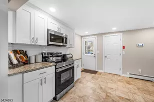 38 Falcon Dr, Mount Olive, NJ 07828 - Photo 10