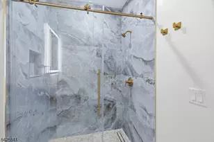 9 Minerva St, Jersey City, NJ 07304 - Photo 20