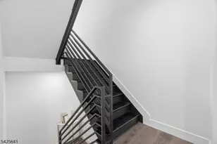 9 Minerva St, Jersey City, NJ 07304 - Photo 8