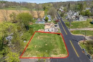 2 Maple Ln, Hampton Boro, NJ 08827 - Photo 2