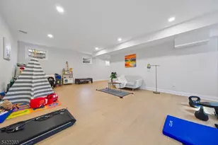 35 Lee Rd, Livingston, NJ 07039 - Photo 28
