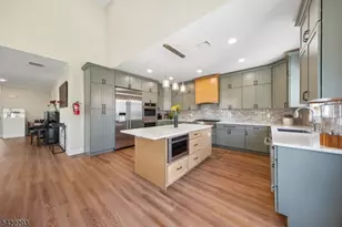 35 Lee Rd, Livingston, NJ 07039 - Photo 8
