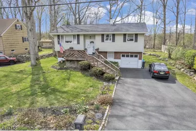 14 Woods Edge Rd, Byram Township, NJ 07874 - Photo 1