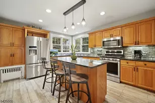526 Highland Ave, Montclair, NJ 07043 - Photo 1