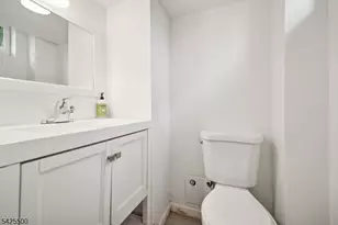 526 Highland Ave, Montclair, NJ 07043 - Photo 16