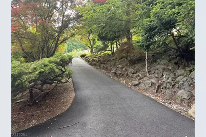 39 Skyline Dr, Morris Township, NJ 07960 - Photo 24