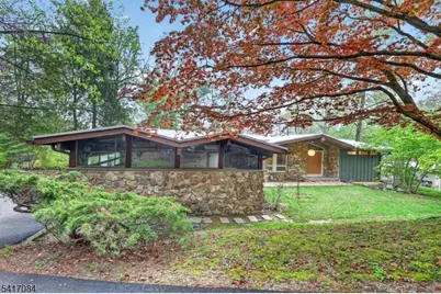 39 Skyline Dr, Morris Township, NJ 07960 - Photo 2