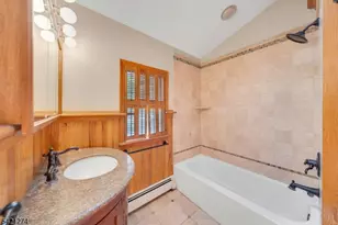 95 Wildwood Rd, Jefferson Township, NJ 07438 - Photo 12