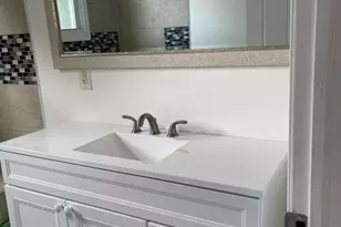 826 E Curtis St, Linden, NJ 07036 - Photo 8