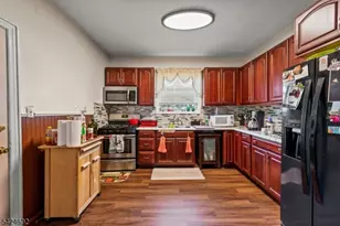 42-44 Scheerer Ave, Newark, NJ 07112 - Photo 10