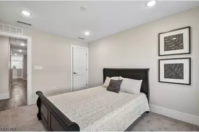 723 Station Rd, Dunellen, NJ 08812 - Photo 18