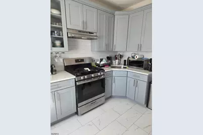 136 Hobson St, Newark, NJ 07112 - Photo 6