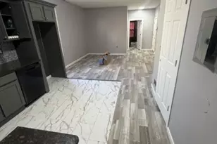 131-133 Huntington Terrace, Newark, NJ 07112 - Photo 6