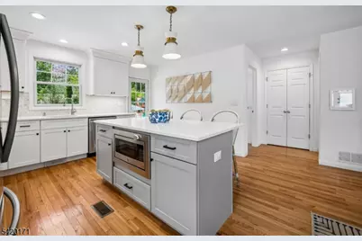 41 Milton Ave, Summit, NJ 07901 - Photo 8