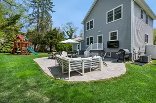 41 Milton Ave, Summit, NJ 07901 - Photo 36