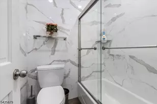 116 Westervelt Pl, Passaic, NJ 07055 - Photo 14