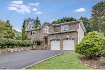 64 Roosevelt Ave, North Haledon, NJ 07508 - Photo 1