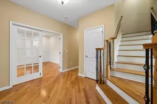 20 Gable Walk, Livingston, NJ 07039 - Photo 6