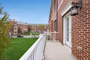 20 Gable Walk, Livingston, NJ 07039 - Photo 36