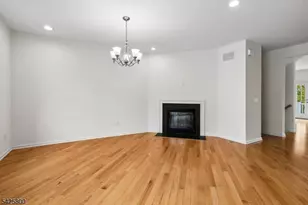 20 Gable Walk, Livingston, NJ 07039 - Photo 8