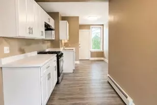 33 Richelieu Terrace, Newark, NJ 07106 - Photo 2