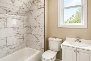 33 Richelieu Terrace, Newark, NJ 07106 - Photo 8
