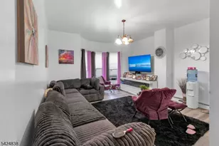 25 Oak St, Paterson, NJ 07501 - Photo 2