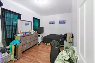 25 Oak St, Paterson, NJ 07501 - Photo 12