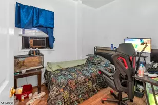 25 Oak St, Paterson, NJ 07501 - Photo 8