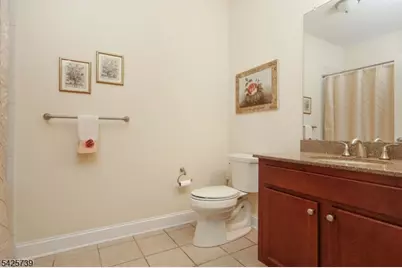 5110 Enclave Cir #5110, Franklin Township, NJ 08873 - Photo 16