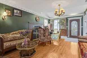 12-17 Roosevelt Pl, Fair Lawn, NJ 07410 - Photo 2