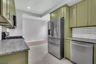 123 Dodd St, East Orange, NJ 07017 - Photo 12