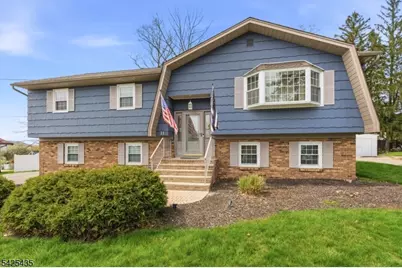11 Overlook Dr, Rockaway, NJ 07866 - Photo 1