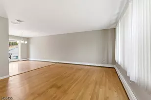 11 Overlook Dr, Rockaway, NJ 07866 - Photo 6