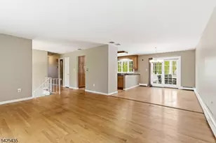 11 Overlook Dr, Rockaway, NJ 07866 - Photo 4