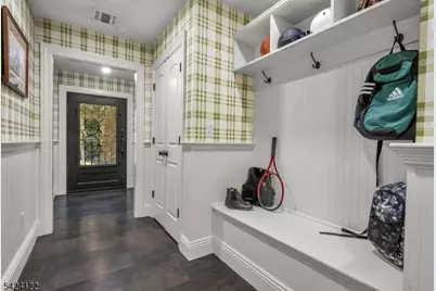 36 Clearwater Dr, Ho Ho Kus, NJ 07423 - Photo 18