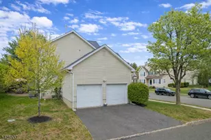 82 Nostrand Rd, Hillsborough Township, NJ 08844 - Photo 4