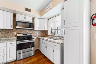 311 Cheyenne Rd, Andover Township, NJ 07848 - Photo 10
