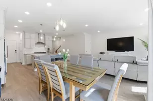 44 Dahlia Dr, Warren Township, NJ 07059 - Photo 12