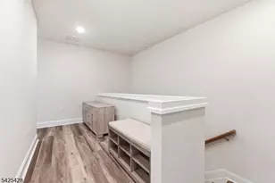 44 Dahlia Dr, Warren Township, NJ 07059 - Photo 20