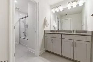 44 Dahlia Dr, Warren Township, NJ 07059 - Photo 28