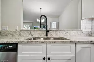 5 Mallard Ln, Bedminster Township, NJ 07921 - Photo 4
