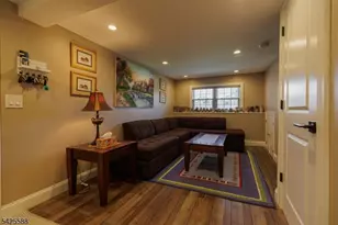 27 Schuyler Dr, Clark Township, NJ 07066 - Photo 12