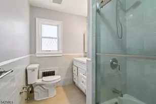 320 Beaufort Ave, Livingston, NJ 07039 - Photo 20