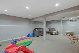 156 Mohawk Dr, Cranford Township, NJ 07016 - Photo 28