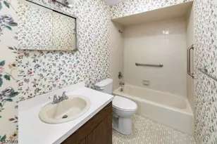 3 MacMillan Ct, Mahwah, NJ 07430 - Photo 28